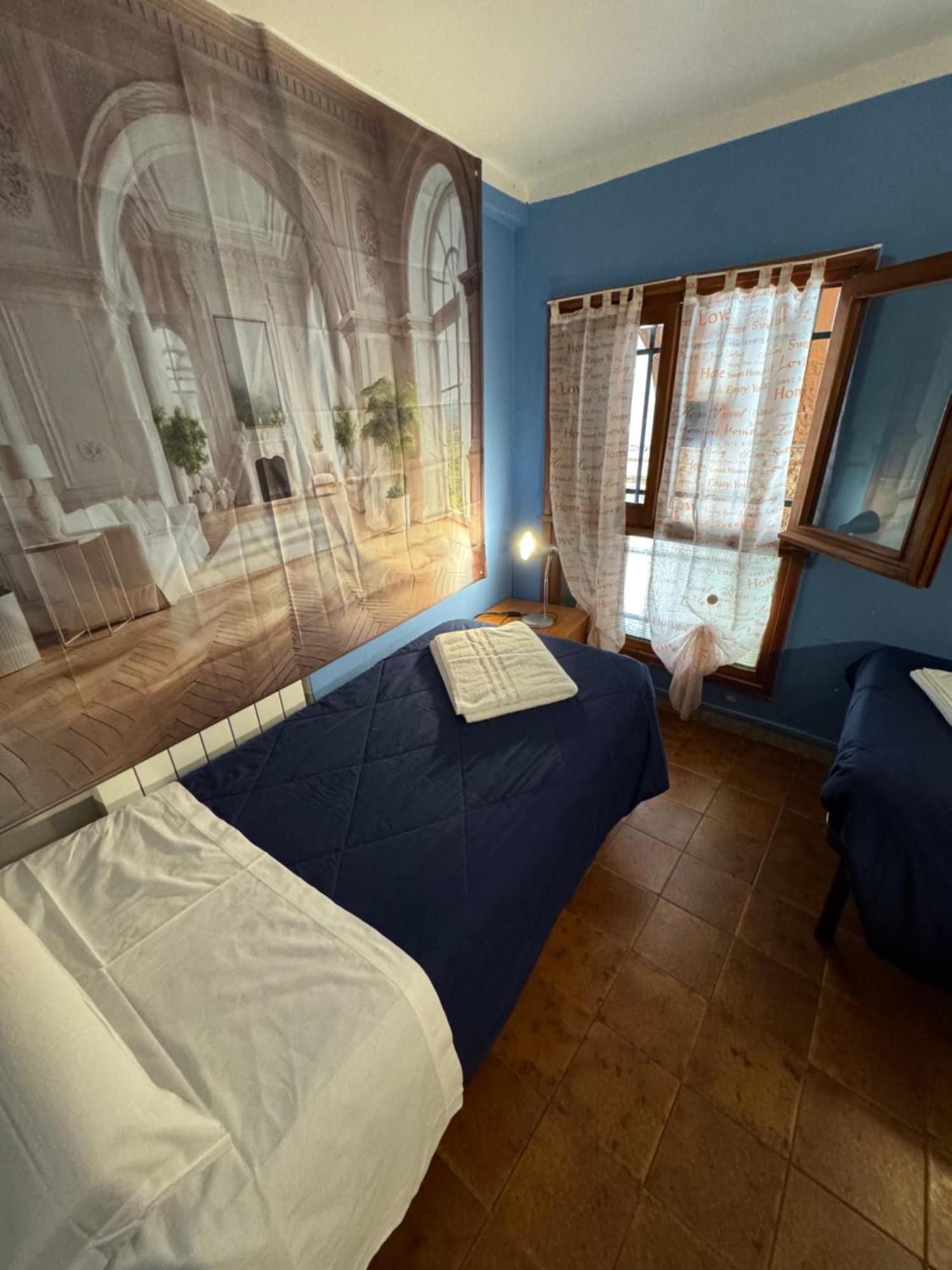 Hotel The Wolf House à Venise Extérieur photo